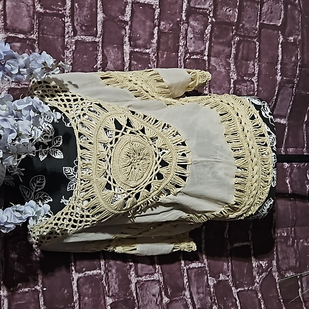 It Girl 🎁Bohemian Crochet Design Poncho Style Beach Cover Up Top